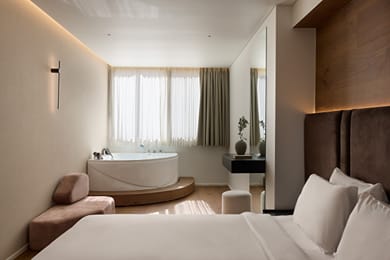Blanco Athens Aparthotel - Image 2