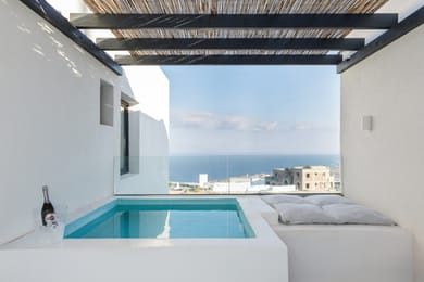 King Sea View Suite with outdoor Jacuzzi