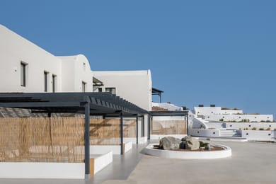 Ble Suites Santorini