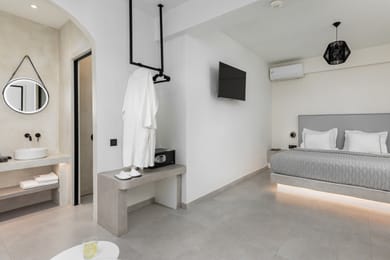 Ble Suites Santorini