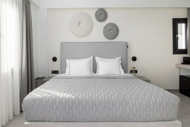 Ble Suites Santorini