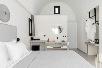 Ble Suites Santorini