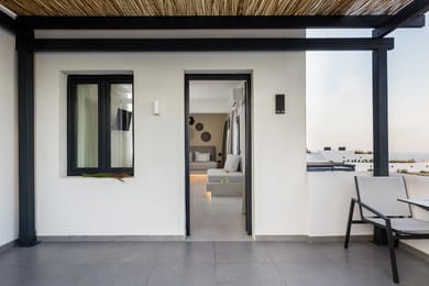 Ble Suites Santorini