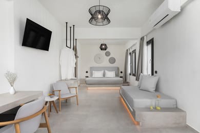 Ble Suites Santorini