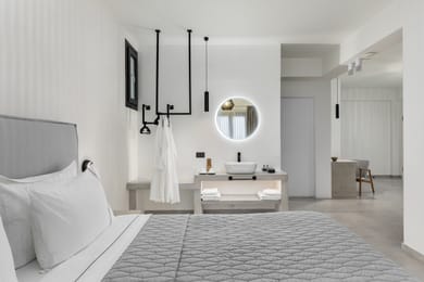 Ble Suites Santorini