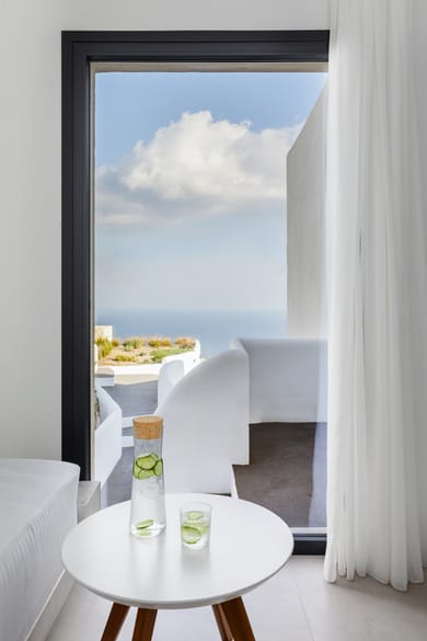 Ble Suites Santorini