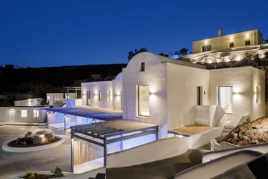 Ble Suites Santorini