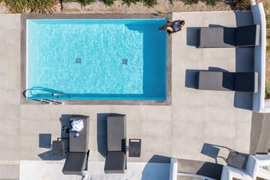 Ble Suites Santorini