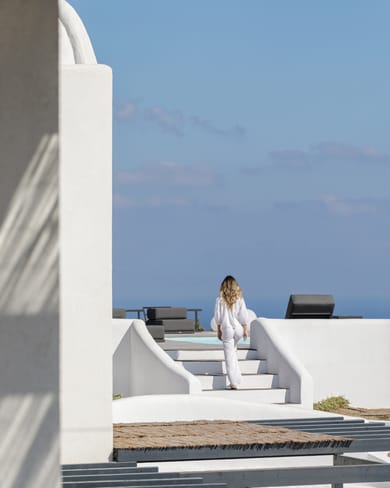 Ble Suites Santorini