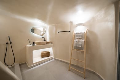 Junior Suite with Caldera-Sea View and Private Outdoor Hot Tub