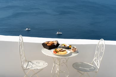 Superior Suite with Caldera-Sea View and Private Outdoor Hot Tub