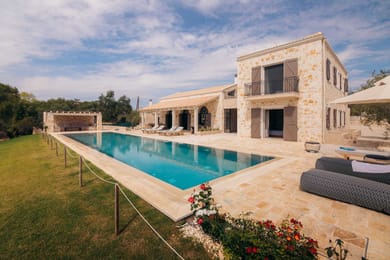 Cyra Villa