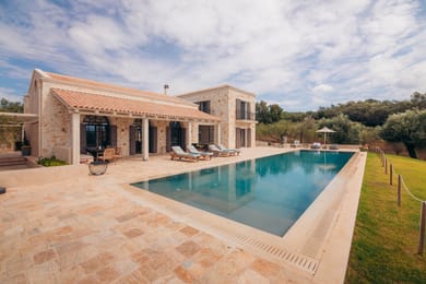 Cyra Villa