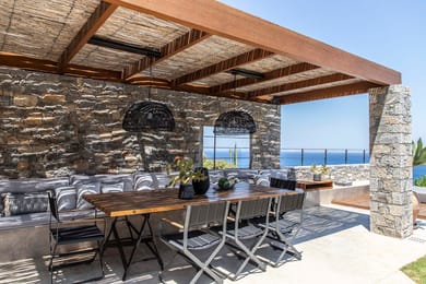 Hilaria Villa