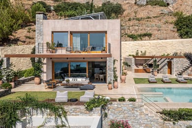 Hilaria Villa