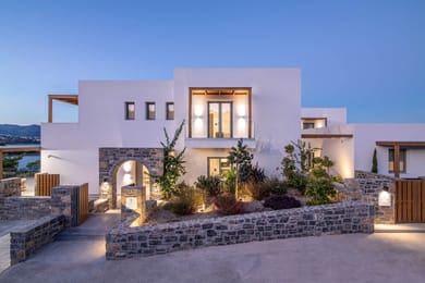 Icarus Villa