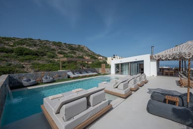 Melanthea Villa