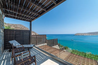Neoma Villa