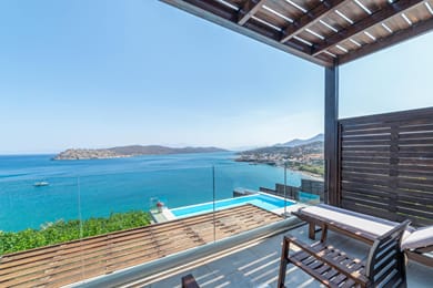 Neoma Villa