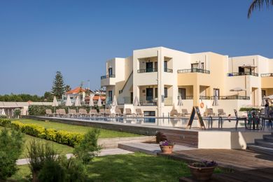 Blue Dome Hotel - Image 3