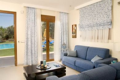 Executive - 2 Bedroom / 2 Bathroom Villa