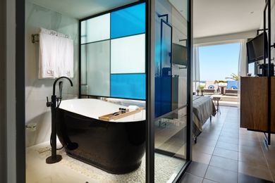 Blue Dream Palace - Image 7