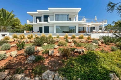 Floriana Villa