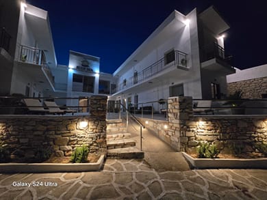 Blue Sea Paros - Image 5