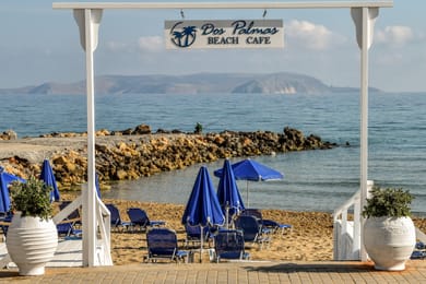 Yria Beach Hotel - Image 5