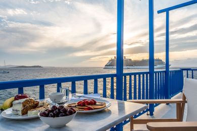 Bluetopia Suites Mykonos - Image 4