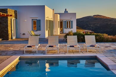 Phaenna Villa