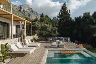 Shoreleaf  Villa