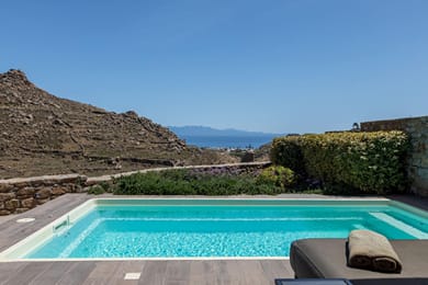 Scarlet Villa