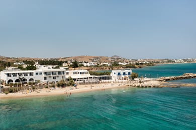 Blue Waves Suites & Apartments Paros - Image 2