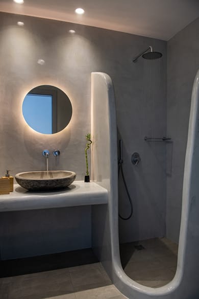 Junior Suite with Caldera View