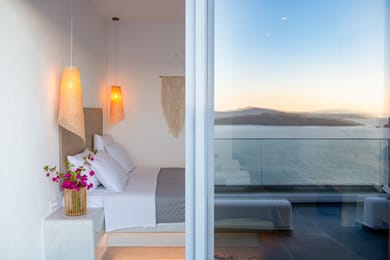 Junior Suite with Caldera View