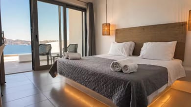 Junior Suite with Caldera View
