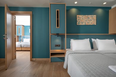 Superior Connecting Room Land View