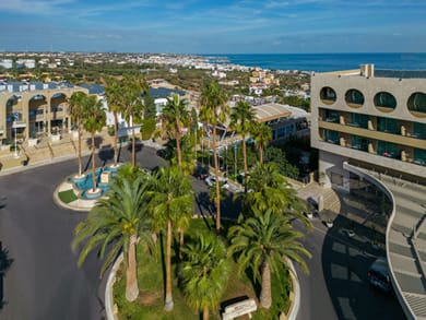 Royal & Imperial Belvedere Resort - Image 2