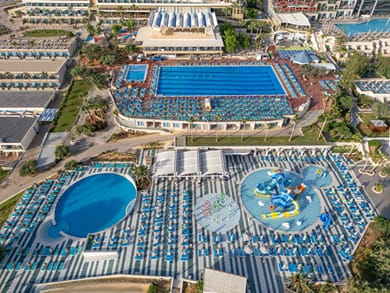 Royal & Imperial Belvedere Resort - Image 6