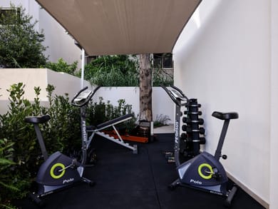 Bond Smart Living Suites - Image 3