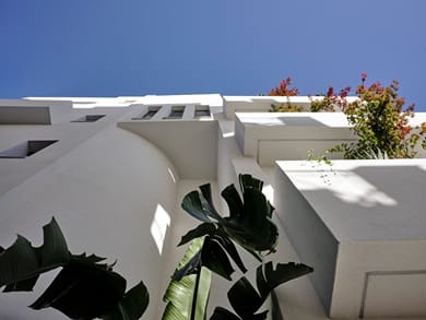 Bond Smart Living Suites - Image 7