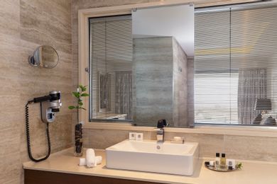 Junior Suite with Private Pool & Partial Sea View