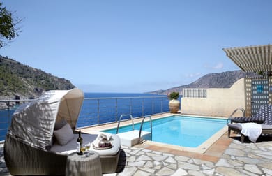 Villa Akrogiali | 3 Bedroom Villa