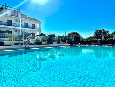 Bruskos Hotel & Suites - Image 5