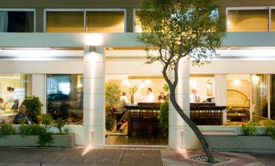 Best Western Plus Plaza Hotel - Image 7