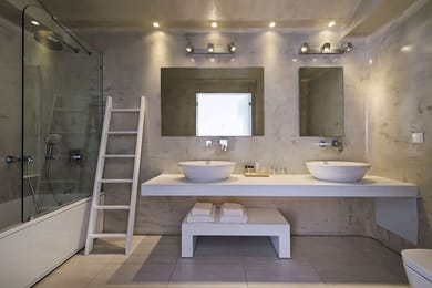 Cavo Suite with outdoor Jacuzzi