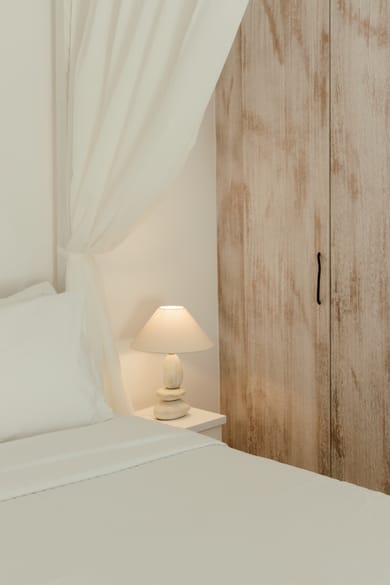 Honeymoon Suite with indoor Jacuzzi