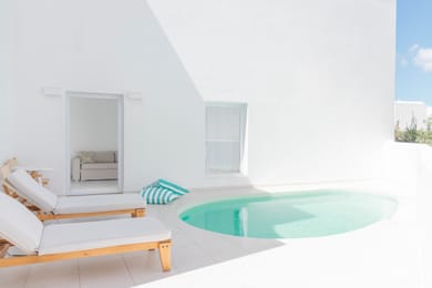 Pool Suite