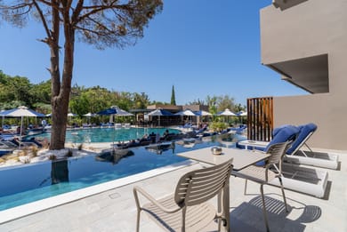 Superior Swim Up Pool View